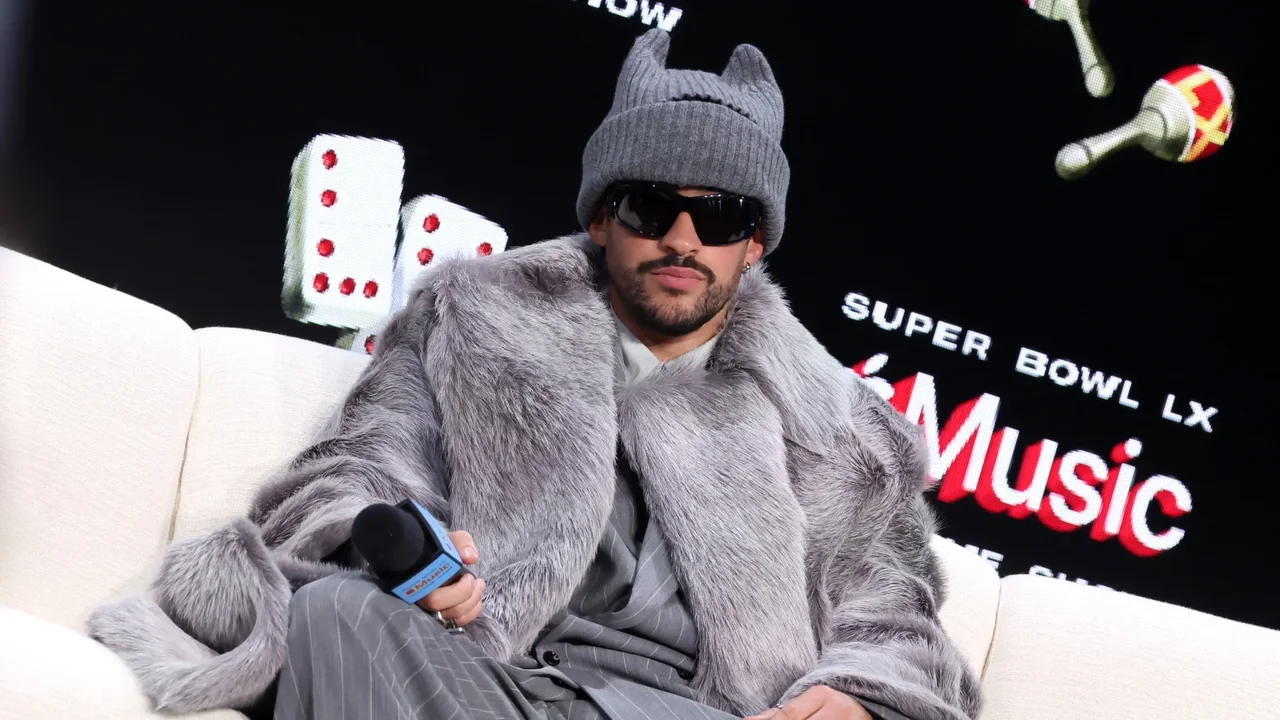 Bad Bunny prometió una gran fiesta en el Super Bowl: “No tienen que saber español”