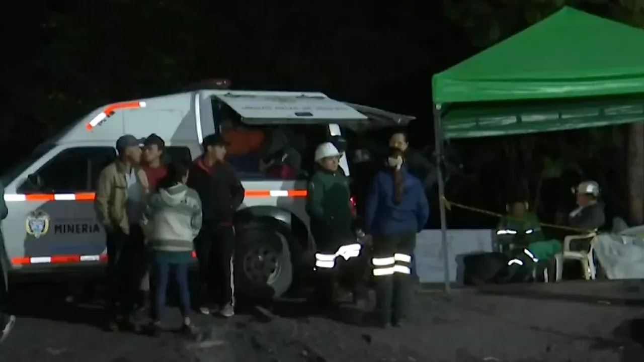 Search Efforts Advance in Guachetá Mine: Families' Concern Grows
