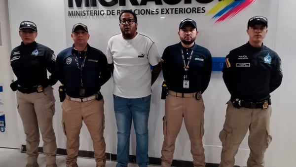 Entregan en Colombia a alias Ñoño, cabecilla de ‘Los Shottas’ y uno de los más buscados en Buenaventura