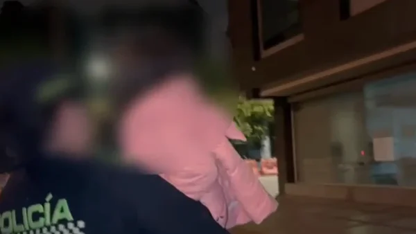 Rescatan a niña de 3 años que fue hallada sola al interior de una vivienda en el norte de Bogotá