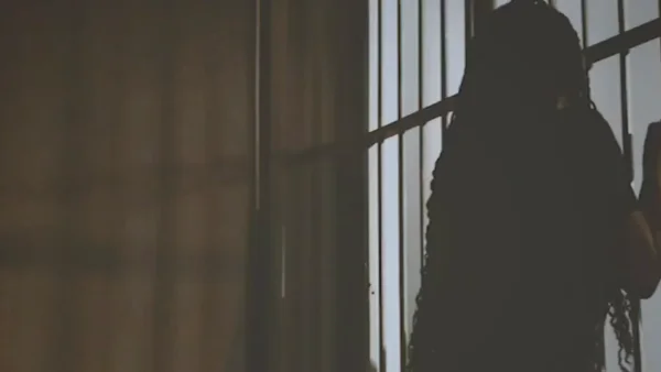 El terror de las cárceles de Estados Unidos desde adentro: esto genera ICE con las detenciones