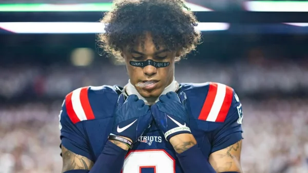 Christian González rompería todos los récords con su enorme salario en la NFL