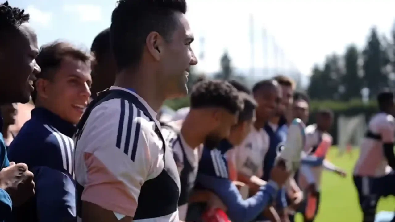 How Falcao Celebrated His 40th Birthday at Millonarios: Laughter, Songs, and a Chat with Willington Ortiz