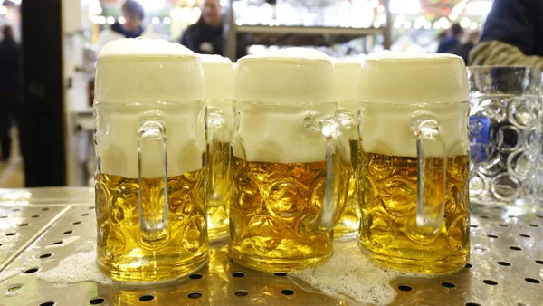 Famosa cervecería anunció 6.000 despidos por baja en sus ventas