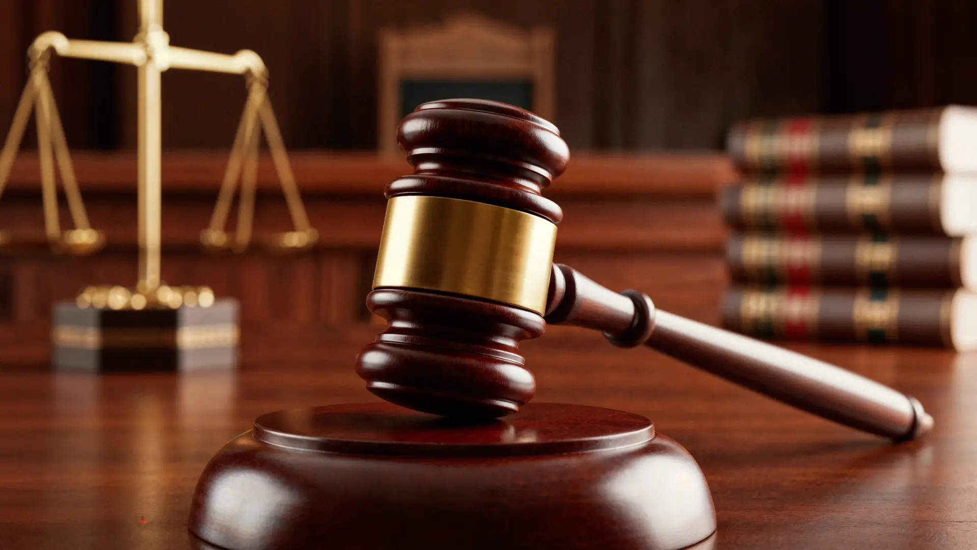 Justicia tribunal mazo juez