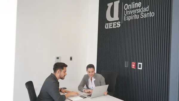 UEES abre becas totales para estudiantes nacionales y extranjeros: ¿Cómo aplicar a los cursos gratis?