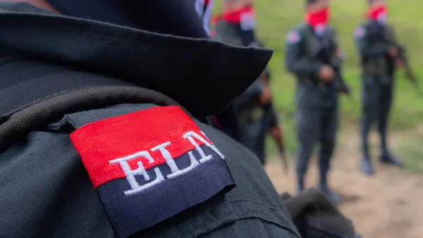 Dos oficiales heridos deja ataque del ELN con drones a base militar en Saravena, Arauca