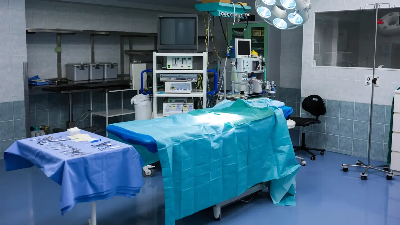A Colombian Surgeon Will Lead a Giant of Emergency Medicine