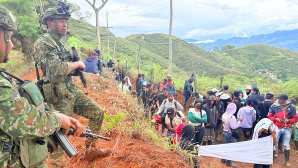 Ejército enfrenta asonada en Jamundí: 400 personas habrían sido presionadas por disidencias de Jaime Martínez