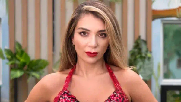 Marilyn Patiño se dio beso con otro exparticipante de La Casa de los Famosos en el Carnaval de Barranquilla Marilyn Patiño se dio beso con otro exparticipante de La Casa de los Famosos en el Carnaval de Barranquilla
