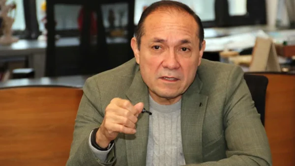 “Empresarios y sindicatos coinciden en mantener el incremento del salario mínimo": mintrabajo