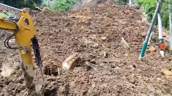 Video muestra nuevo deslizamiento en el barrio Galán de Manizales: aumenta la alerta por lluvias