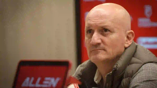 ¡Tensión en Santa Fe! Referentes del equipo apuntaron contra Repetto