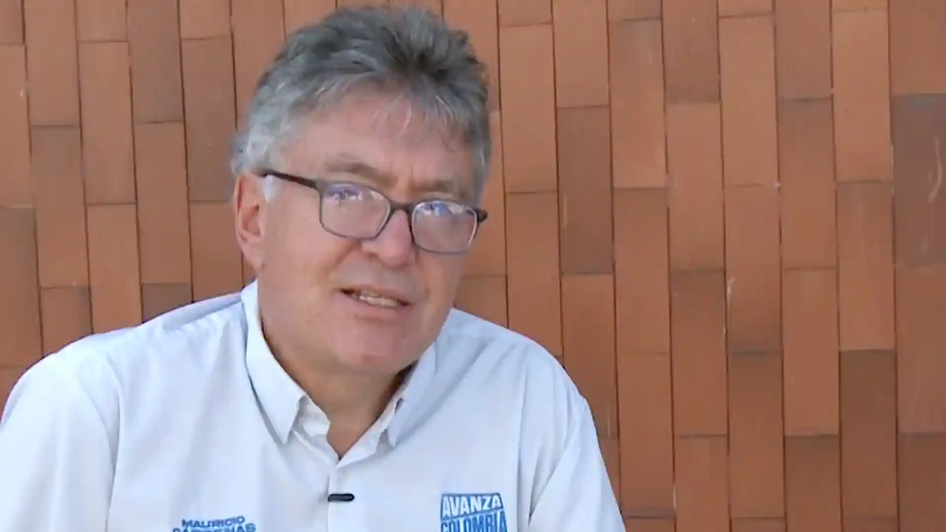 Mauricio Cárdenas asegura que si es presidente cerrará embajadas creadas "caprichosamente"