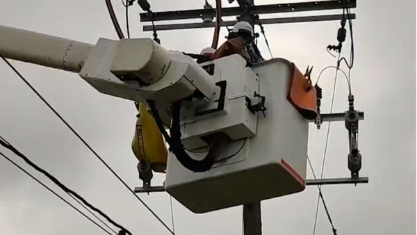 Trece operarios liberados en Cauca permanecen en el territorio a la espera de entrega oficial Trece operarios liberados en Cauca permanecen en el territorio a la espera de entrega oficial