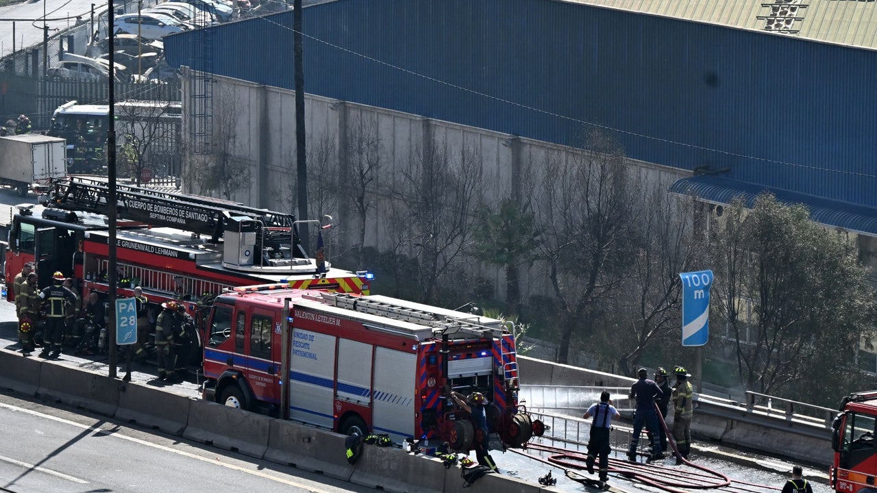 Gas truck explosion leaves four dead and ten injured in Santiago, Chile