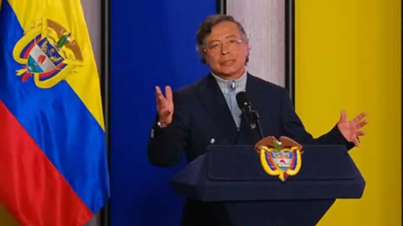 President Petro announces that the transitory decree maintains the minimum wage figure