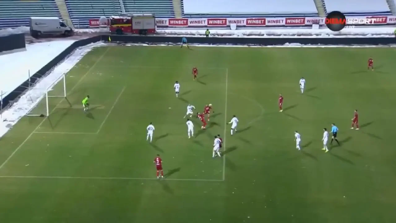 Will the Puskás Award go to a Colombian? Impressive overhead kick GOAL from the edge of the area