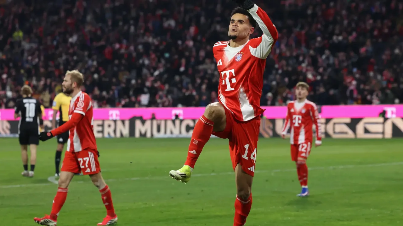 Cover image for Bayern Munich Defeats Eintracht Frankfurt 3-2 in Bundesliga