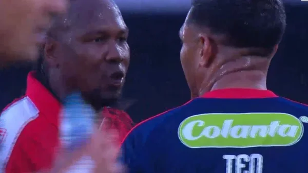 Hugo Rodallega confesó lo que pasó con Teófilo Gutiérrez tras fuerte cruce en cancha Hugo Rodallega confesó lo que pasó con Teófilo Gutiérrez tras fuerte cruce en cancha