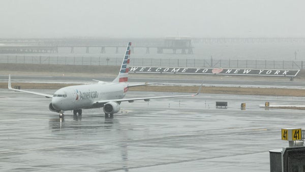 Detectan impactos de bala en avión de American Airlines: cubría ruta entre Colombia y Estados Unidos