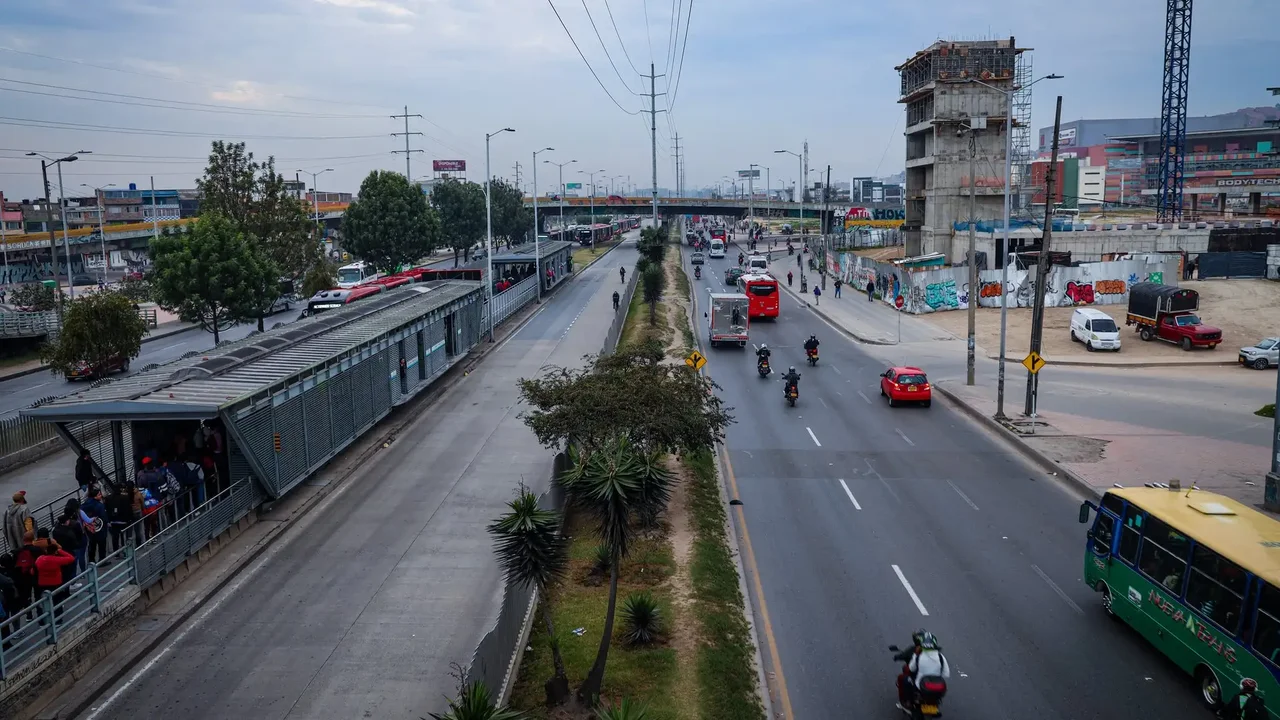 Advances Reported in Bogotá's Third Metro Line and TransMilenio Project to Soacha