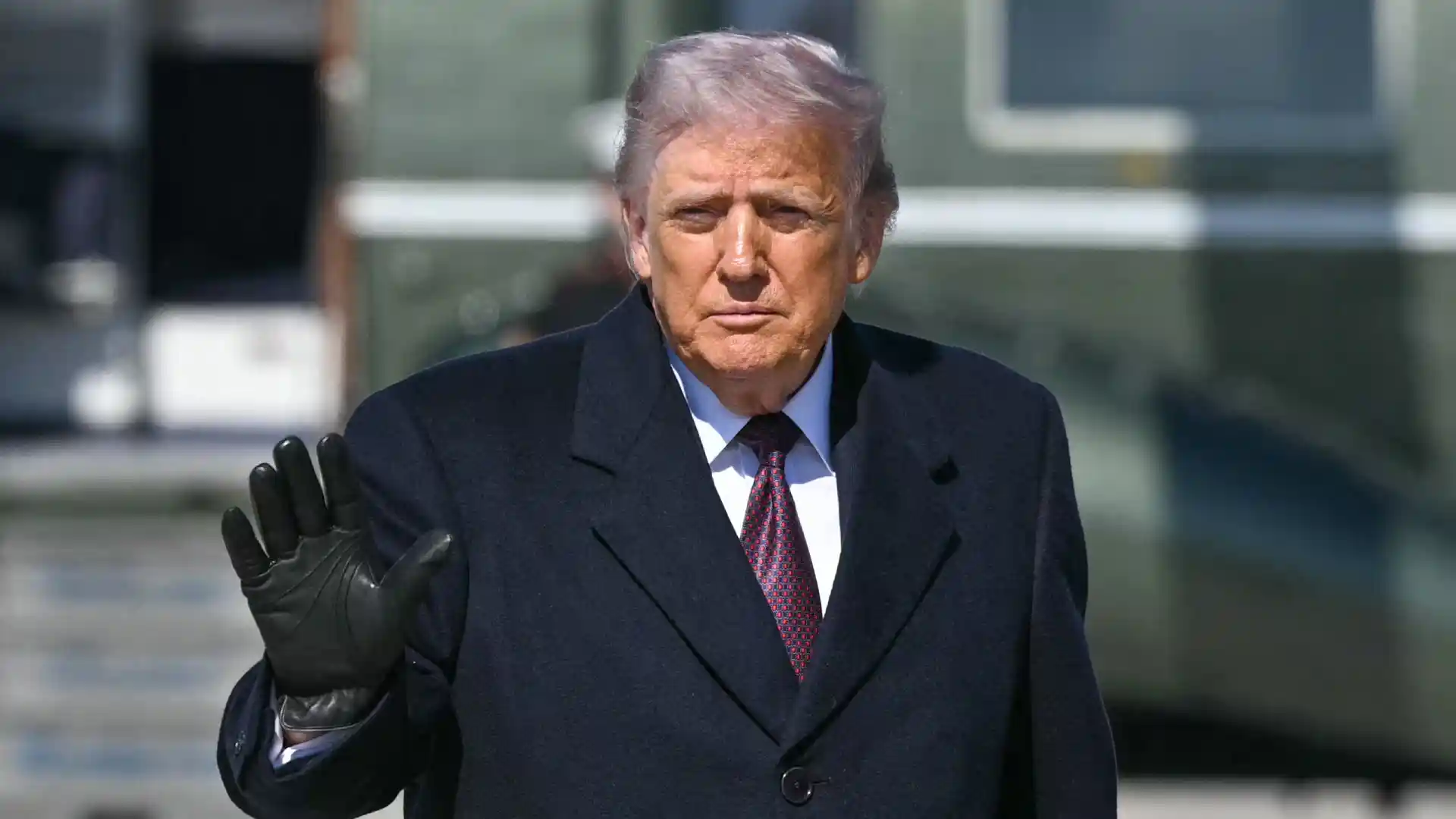 Donald Trump planta una posibilidad de "toma amistosa de Cuba"