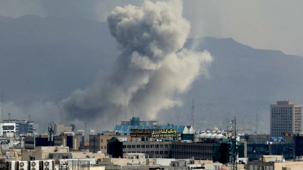 Siguen los bombardeos sobre Teherán y la respuesta de Irán contra Israel y bases estadounidenses Siguen los bombardeos sobre Teherán y la respuesta de Irán contra Israel y bases estadounidenses