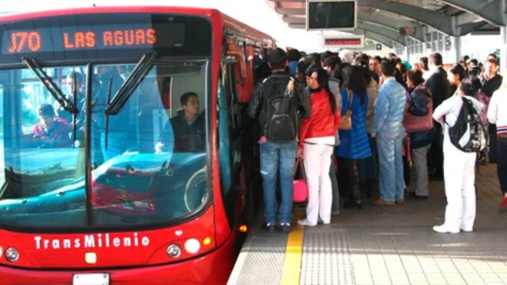 Funcionaria de Transmilenio agredida