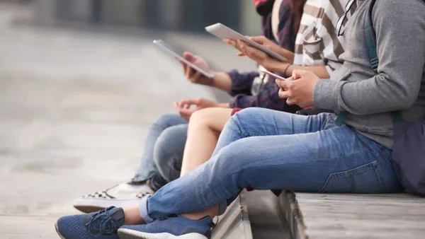 Elecciones 2026: expertos alertan por auge de noticias falsas