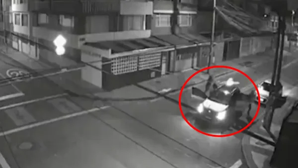 VIDEO | Familia madrugó para viajar y terminó encañonada y robada por hombres armados en Bogotá VIDEO | Familia madrugó para viajar y terminó encañonada y robada por hombres armados en Bogotá
