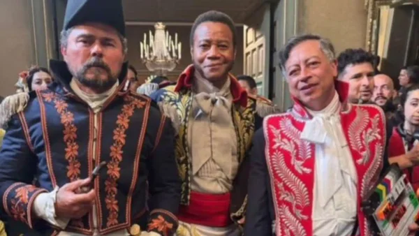 Gobierno gastó más de 4 millones de dólares de recursos públicos en una película en la que actúa el presidente Petro