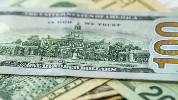 Nuevo cambio considerable en el precio del dólar en el cierre de hoy 5 de marzo de 2026: así se cotizó