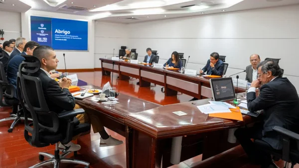 Presidente Petro se reunió con los presidentes de los principales bancos: ¿De qué hablaron?