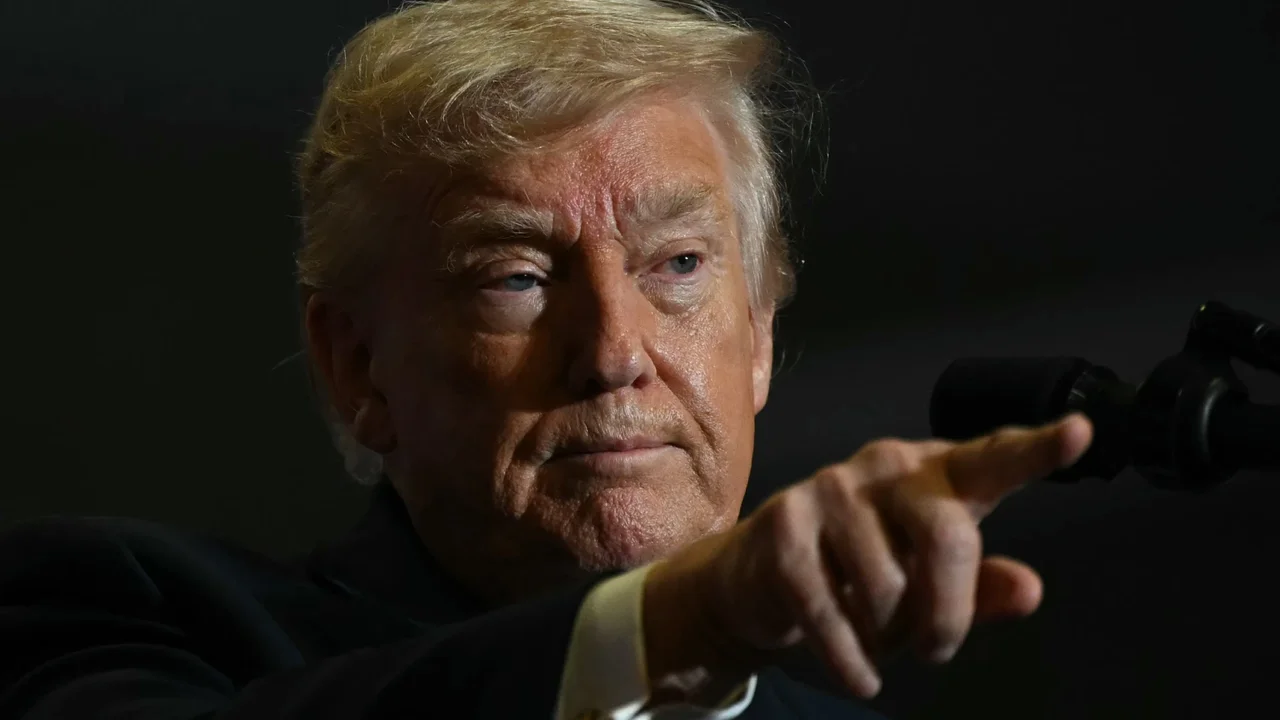Trump Held Nothing Back and Issued a Threat to Iran's Ships: "Eliminated Immediately"