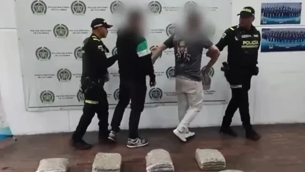 Delincuentes mostraron cédulas falsas en un control y terminaron siendo descubiertos: llevaban 30 kilos de droga