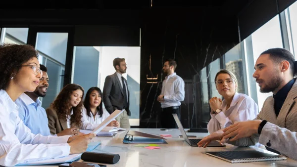 Nuevas reglas para sindicatos y empresas en Colombia tras decreto laboral