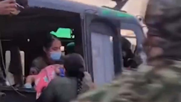 Soldados rescataron a bebé de 8 meses a la que le cayó encima una pared, en Vichada