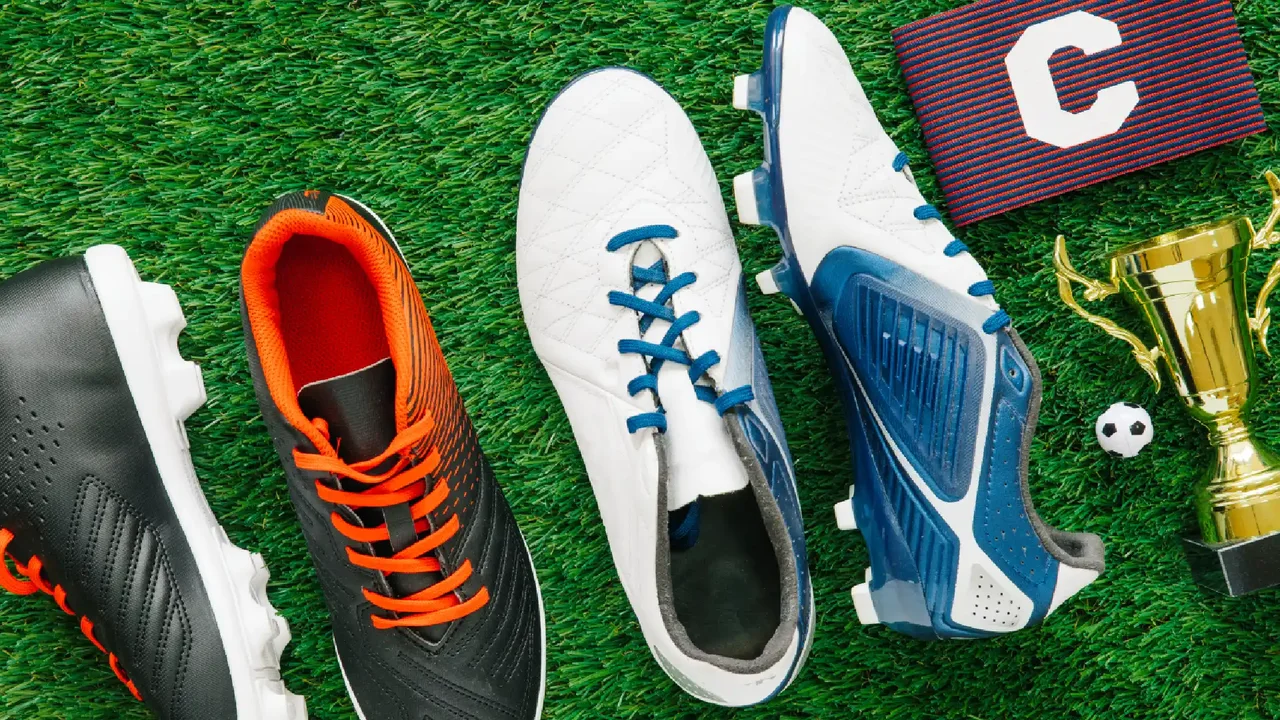 How Technology Changed Football Boots in Modern Football? Pay Attention to the Innovations