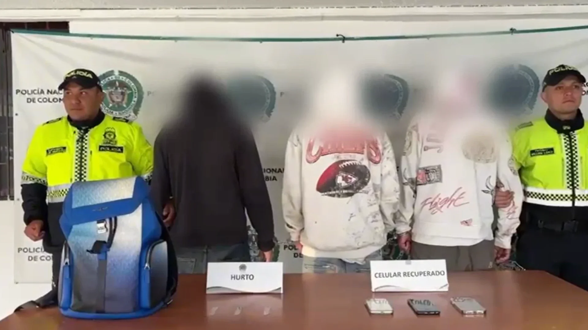 Capturados tras robar a un joven en Bogotá.