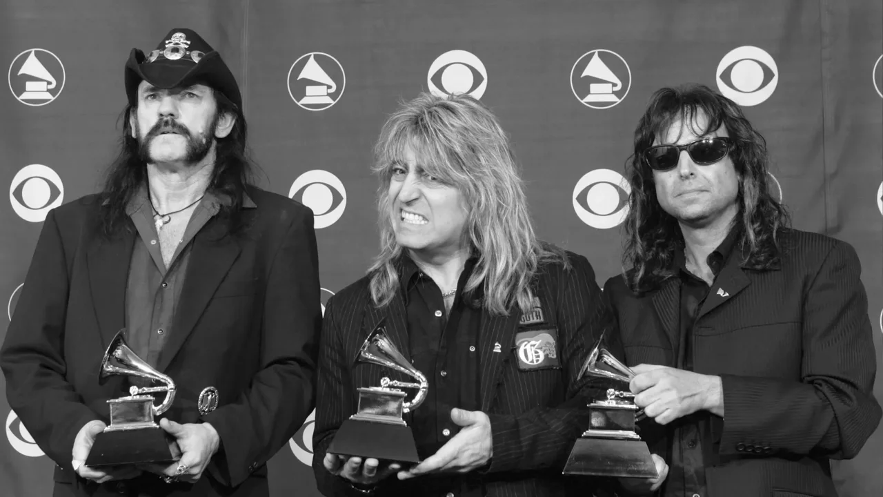Mourning in Music: Renowned Motörhead Guitarist Passes Away