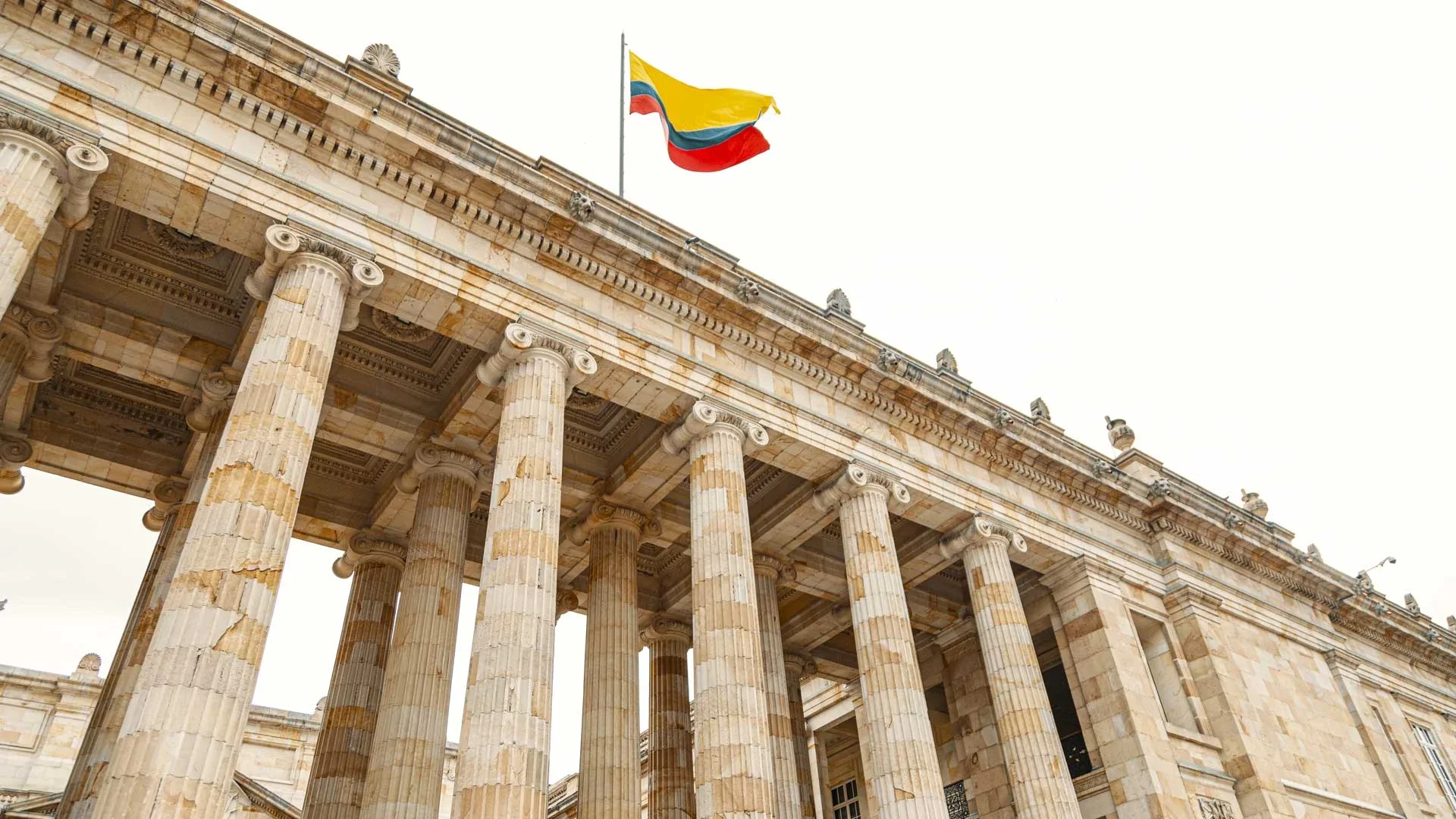 Salario de los congresistas.