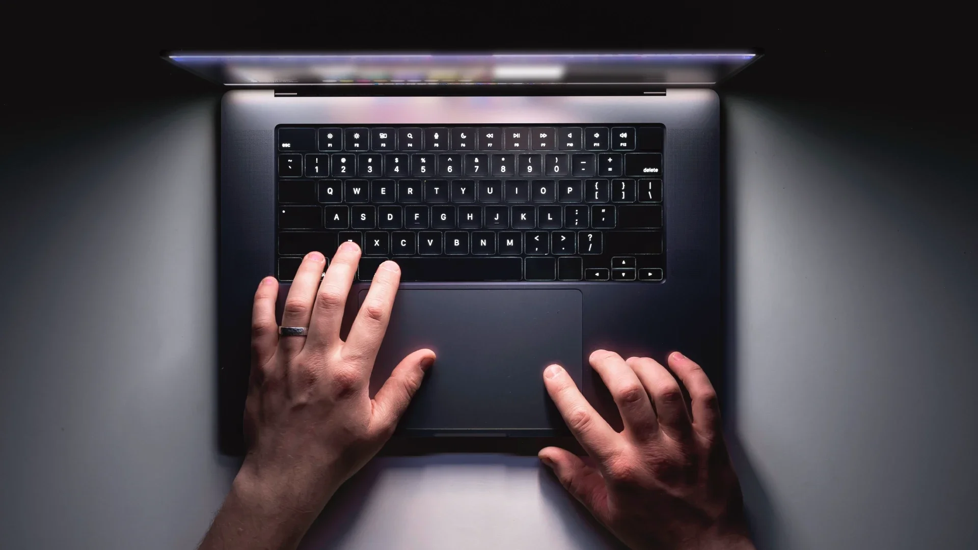 Caso de espinaje de un ingeniero.