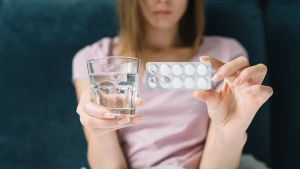 Autoridades de salud advierten por polémico reto que consiste en el consumo excesivo de acetaminofén