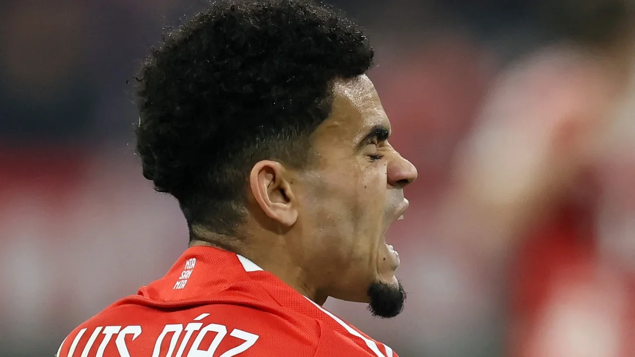 Masterful! Luis Díaz chipped it and scored a tremendous great goal against Atalanta in the Champions League