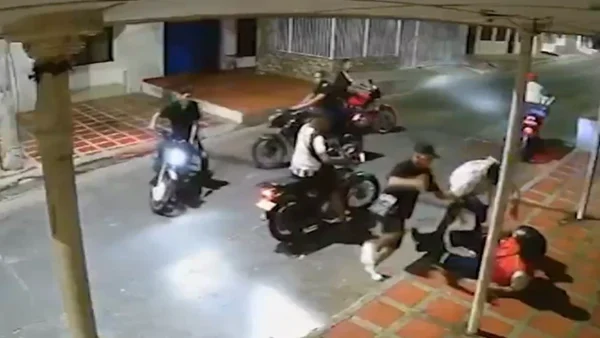 Siete ladrones le propinaron brutal golpiza a repartidor en Barranquilla: sobrevivió de milagro
