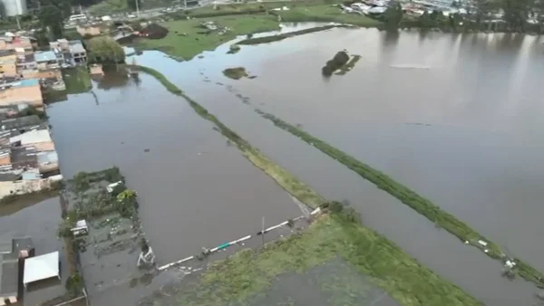 VIDEO | Así se ve Facatativá desde el cielo: casas bajo el agua y miles de afectados por las lluvias VIDEO | Así se ve Facatativá desde el cielo: casas bajo el agua y miles de afectados por las lluvias