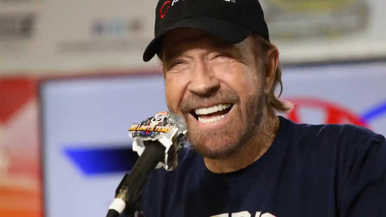 Mourning in international cinema: legendary actor Chuck Norris has passed away