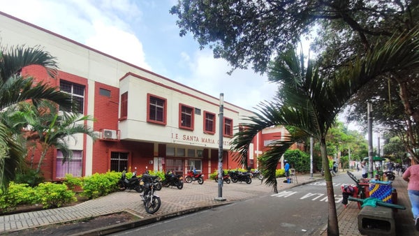 Cierran colegio público en Bucaramanga por brote de varicela