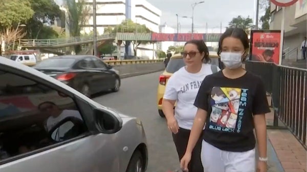 “Yo no tendría que estar corriendo de clínica en clínica”: madre de niña con trasplante denuncia fallas de la Nueva EPS “Yo no tendría que estar corriendo de clínica en clínica”: madre de niña con trasplante denuncia fallas de la Nueva EPS